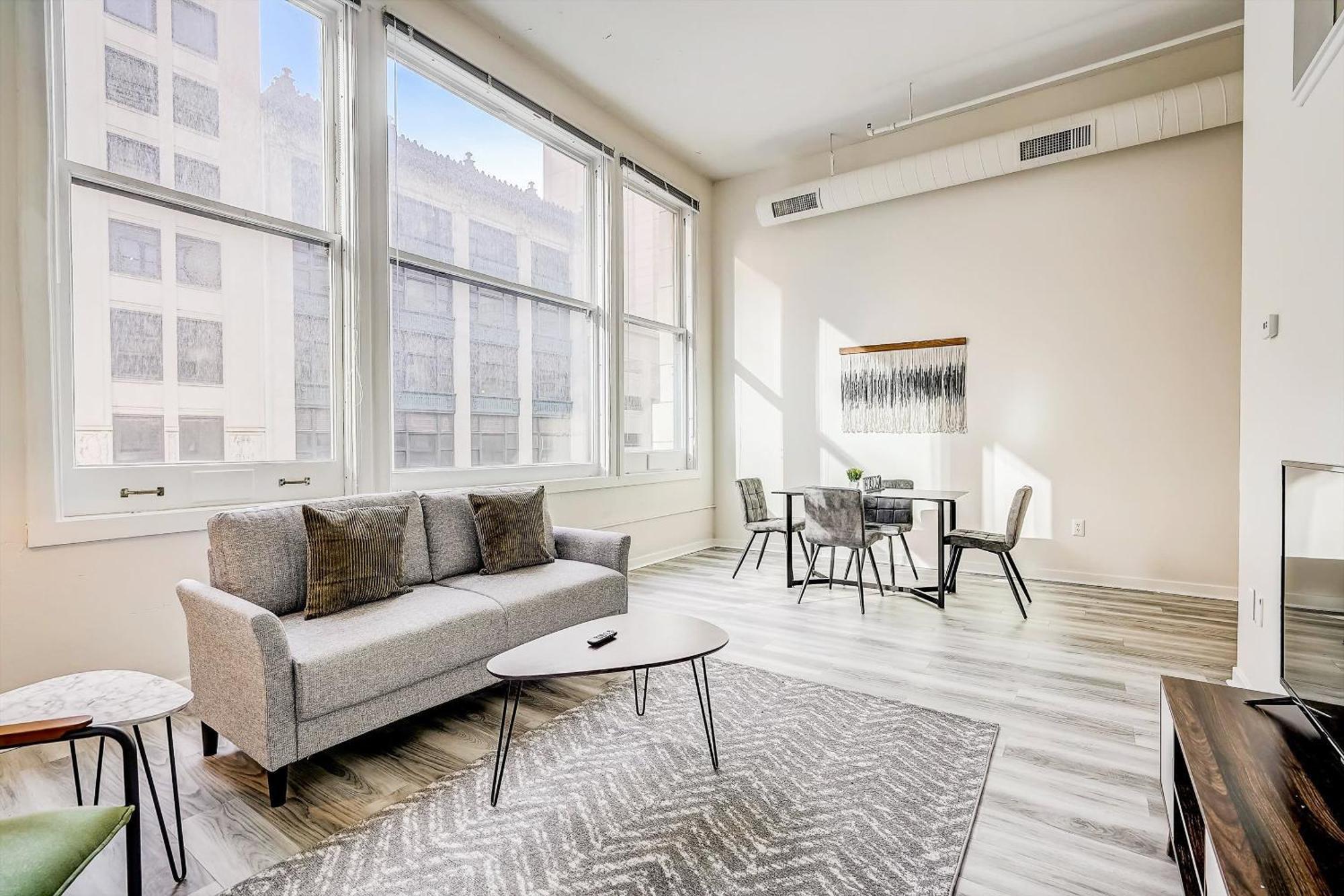 Cozysuites - 2Br With Direct Skybridge Access #1 Indianapolis Exterior photo
